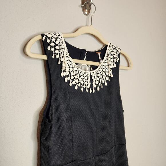 Free People Size Medium Black Waffle Knit Dress With Crocheted Collar - Picture 3 of 15